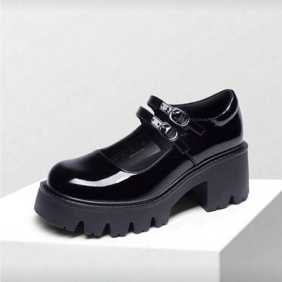 Black Platform Mary Jane Shoes - Picture 3 of 8